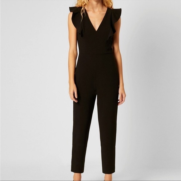French connection Whisper Ruffle Tapered Jumpsuit Black Size 0 NWT - Picture 1 of 8